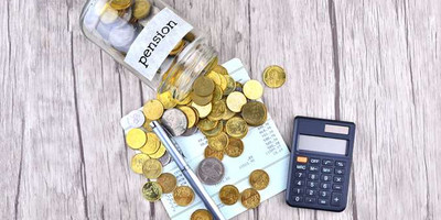 Αιτήσεις για τις μειώσεις των συντάξεων. Γιατί πρέπει να γίνουν;